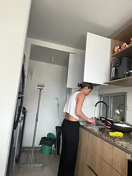 Ameellie online show from 10/31/25, 04:41