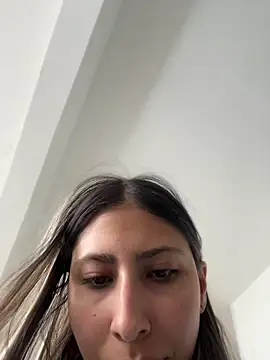 Ameellie online show from 04/29/26, 04:11