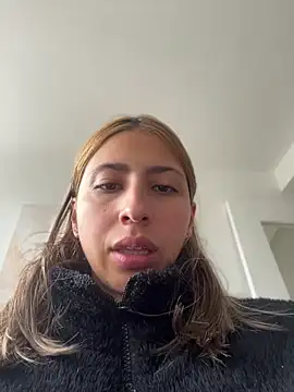 Ameellie online show from 07/15/26, 04:01