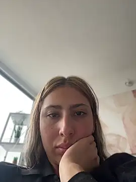 Ameellie online show from 07/22/26, 03:15
