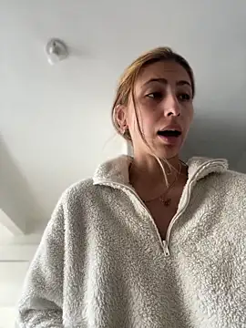 Ameellie online show from 07/28/26, 04:39