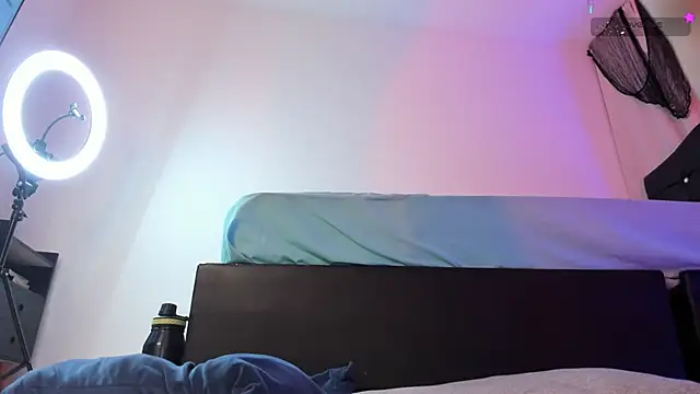 Mia depp online show from 12/07/24, 03:36