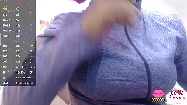 Snapshot of alegriamartinez chatting on 11/12/25, 07:35 alegriamartinez online show from 11/12/25, 07:35