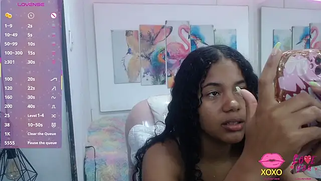 Snapshot of alegriamartinez chatting on 11/28/25, 07:27 alegriamartinez online show from 11/28/25, 07:27