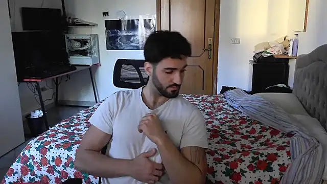 Alexox02 online show from 11/30/25, 01:04