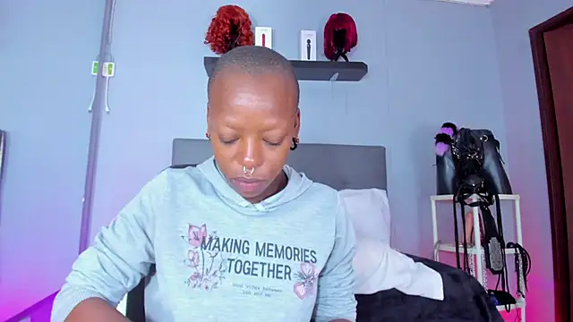 Coco Kiss online show from 10/11/25, 06:50