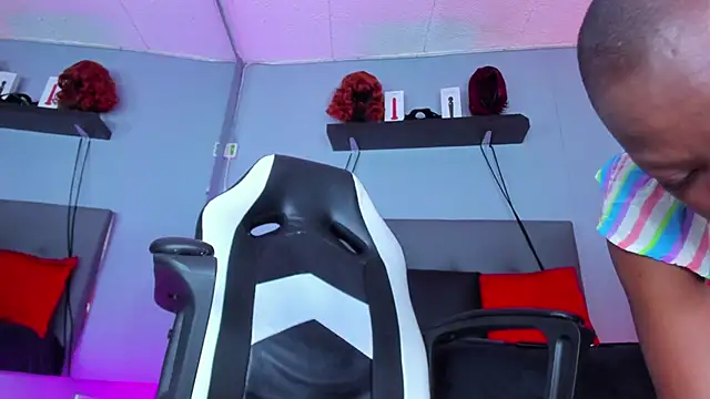 Snapshot of Coco_Kiss chatting on 11/07/25, 07:03 Coco Kiss online show from 11/07/25, 07:03