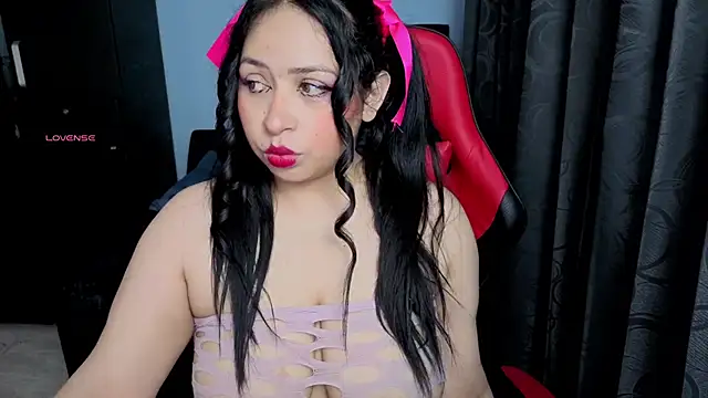 Snapshot of charlotee_lovee69 chatting on 10/09/25, 03:15 charlotee lovee69 online show from 10/09/25, 03:15