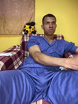 MoiseXxx 777 online show from 12/08/24, 07:47