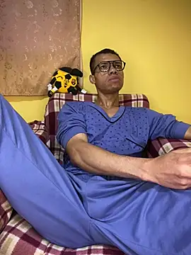 MoiseXxx 777 online show from 12/24/24, 10:44