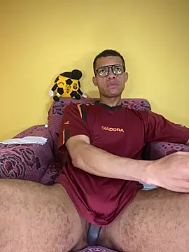 MoiseXxx 777 online show from 02/12/25, 09:52