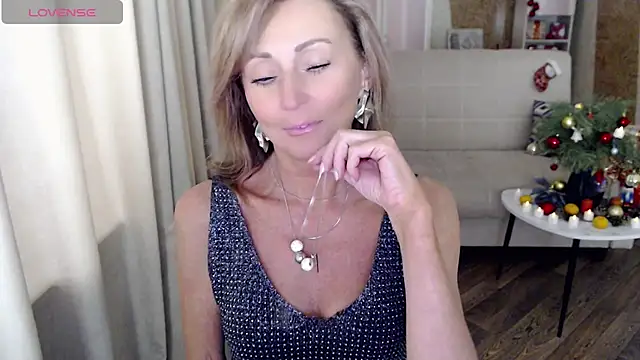 HornyMilf 777 online show from 12/22/24, 09:22