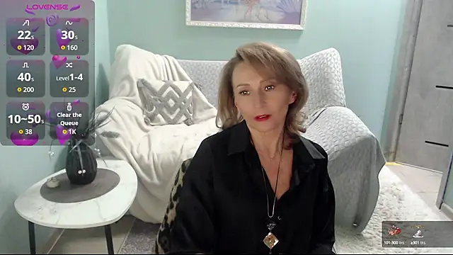 HornyMilf 777 online show from 09/30/25, 05:45