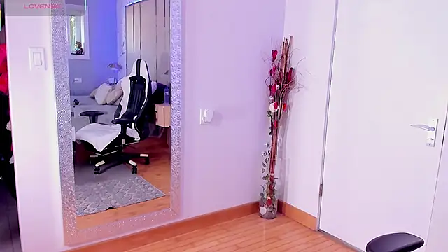 Snapshot of Jadeh_Williams02 chatting on 10/01/25, 06:14 Jadeh Williams02 online show from 10/01/25, 06:14