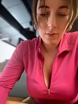 MommmyYummy online show from 05/12/26, 09:50