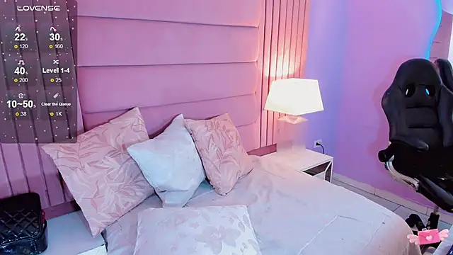 Snapshot of andrea_alvarz chatting on 03/03/25, 04:47 andrea alvarz online show from 03/03/25, 04:47