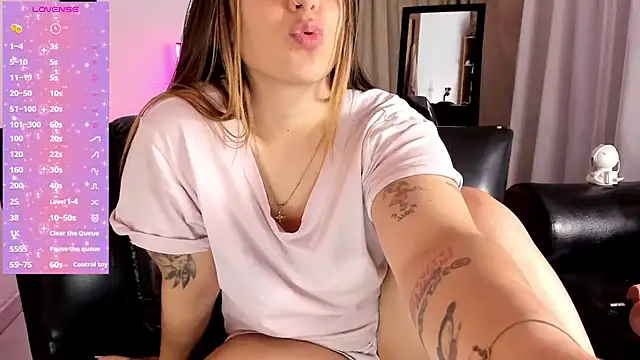Natasha Wilde  online show from 07/21/26, 11:40
