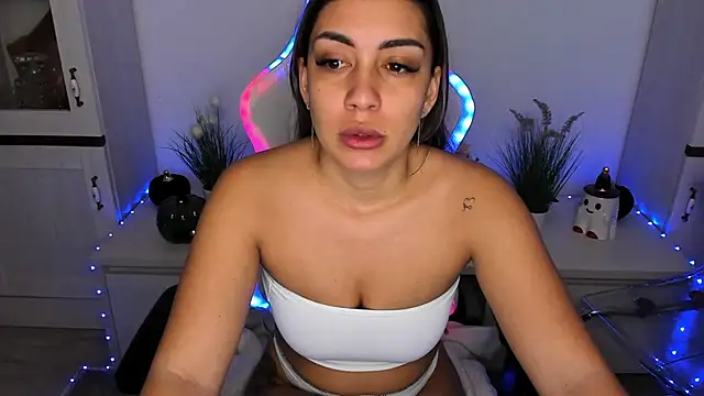 EveEvian online show from 12/13/24, 05:27