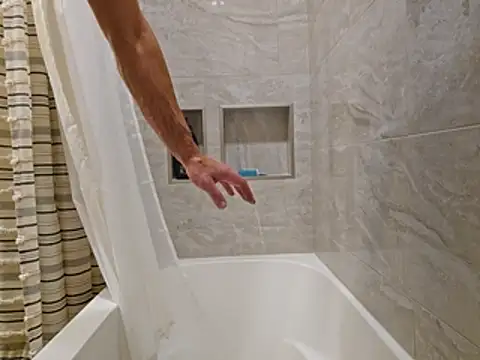 Snapshot of bigdeal698 chatting on 10/19/25, 07:53 bigdeal698 online show from 10/19/25, 07:53