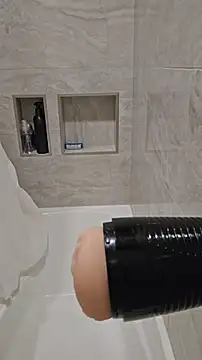 Snapshot of bigdeal698 chatting on 11/13/25, 06:34 bigdeal698 online show from 11/13/25, 06:34