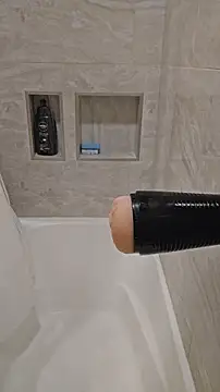 Snapshot of bigdeal698 chatting on 11/25/25, 07:30 bigdeal698 online show from 11/25/25, 07:30