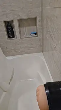 Snapshot of bigdeal698 chatting on 11/26/25, 07:09 bigdeal698 online show from 11/26/25, 07:09