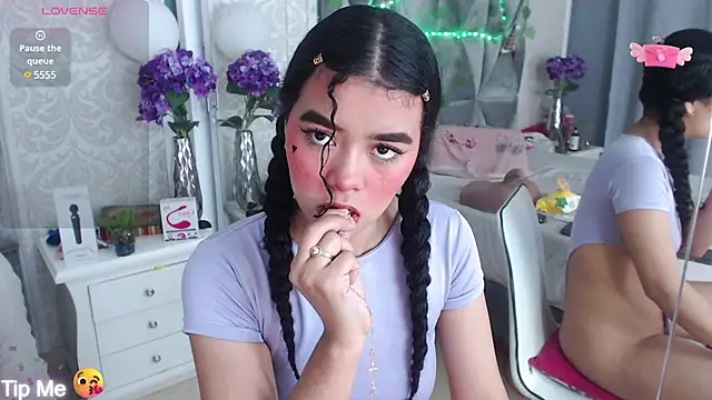 Angela lovee online show from 01/10/25, 12:58