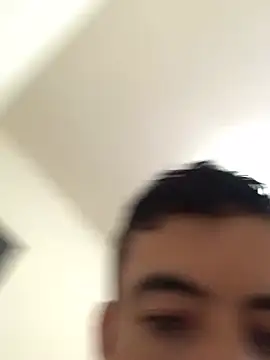 Snapshot of Henrique333Ramalho chatting on 02/01/25, 07:23 Henrique333Ramalho online show from 02/01/25, 07:23