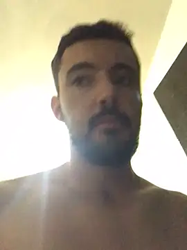 Snapshot of Henrique333Ramalho chatting on 10/12/25, 09:14 Henrique333Ramalho online show from 10/12/25, 09:14