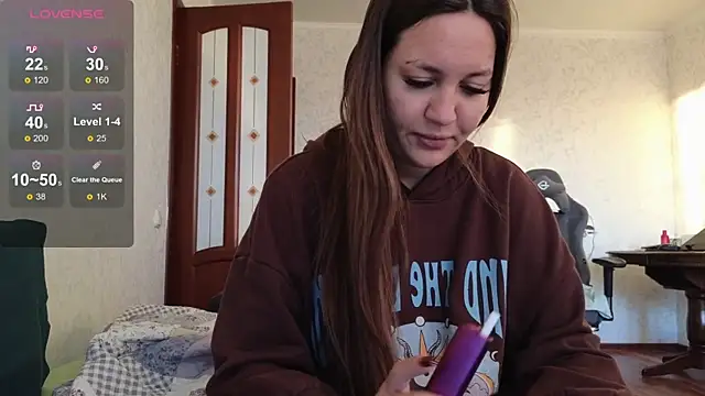Snapshot of Nelly_Fischer chatting on 12/07/24, 12:02 Nelly Fischer online show from 12/07/24, 12:02