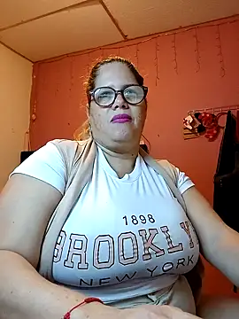 EllisW8 online show from 01/30/25, 01:31