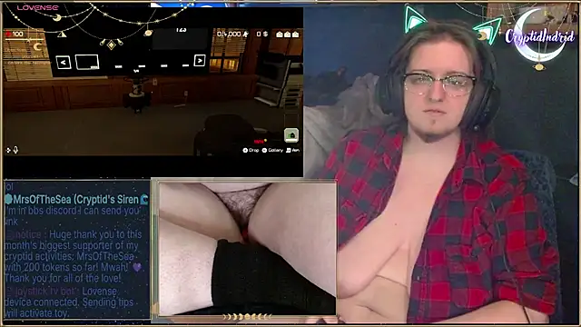 Snapshot of CryptidIndrid chatting on 02/15/25, 02:04 CryptidIndrid online show from 02/15/25, 02:04