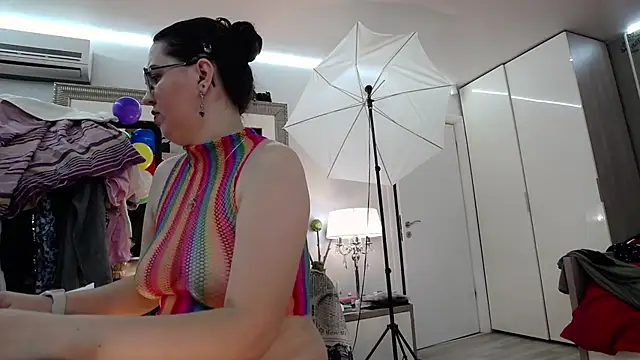 ILoveToFeelU online show from 01/02/25, 08:24