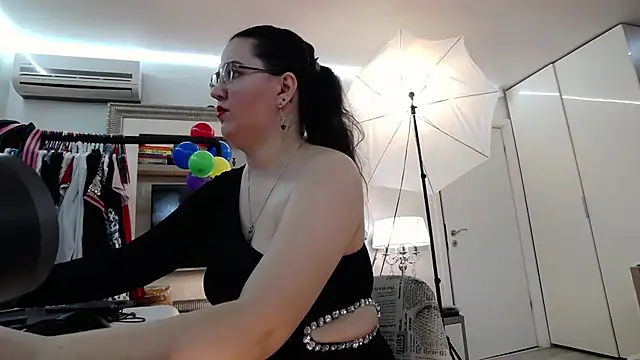 ILoveToFeelU online show from 01/15/25, 04:43