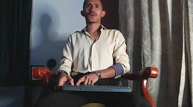 HomeAloneK online show from 01/06/25, 07:56