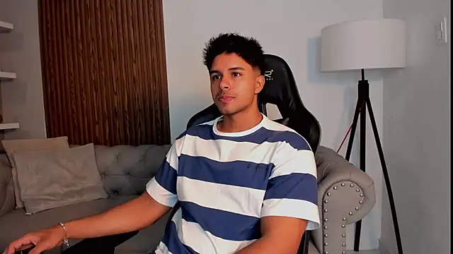 liam collins21 online show from 09/13/25, 11:32