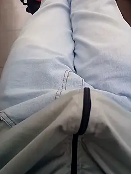 Snapshot of Brutao_ chatting on 09/25/25, 05:16 Brutao  online show from 09/25/25, 05:16