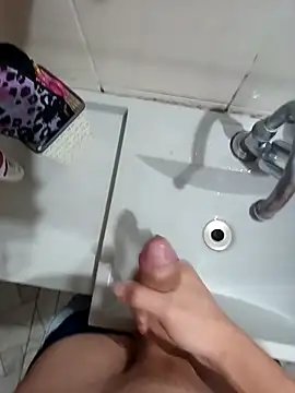 Snapshot of Brutao_ chatting on 10/07/25, 10:56 Brutao  online show from 10/07/25, 10:56