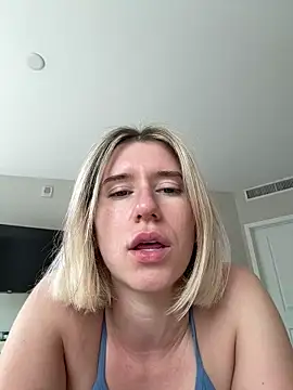 xoxoxjenn online show from 06/14/26, 09:06