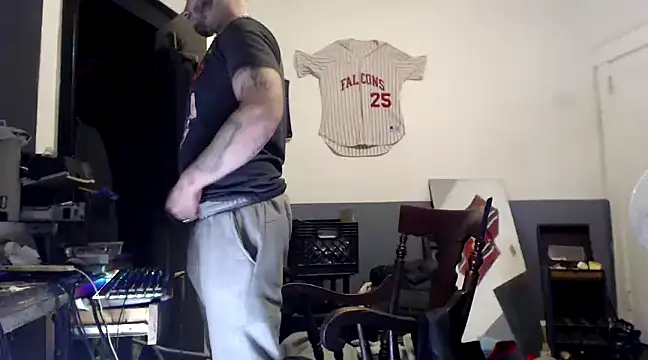 Snapshot of sledge901 chatting on 01/20/25, 07:25 sledge901 online show from 01/20/25, 07:25