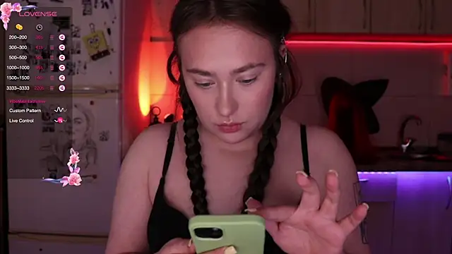 Golumm online show from 10/27/25, 10:41