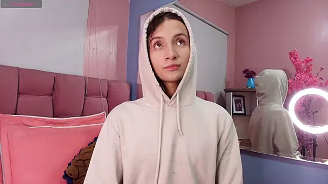 Feniix   online show from 12/05/25, 04:43