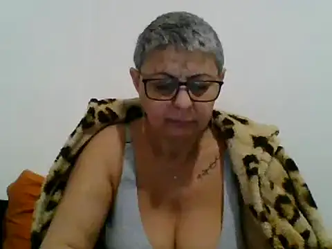 roseblak42 online show from 02/06/25, 06:35