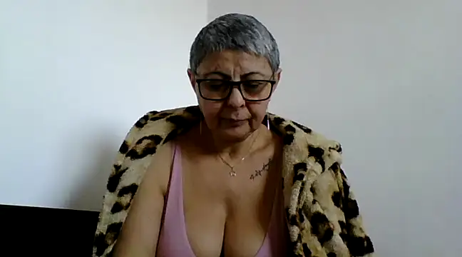 roseblak42 online show from 02/22/25, 09:56