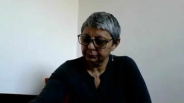 Snapshot of roseblak42 chatting on 01/16/26, 12:31 roseblak42 online show from 01/16/26, 12:31