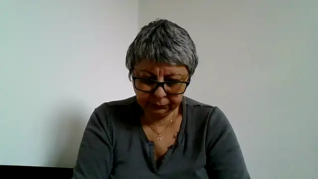 Snapshot of roseblak42 chatting on 02/09/26, 10:30 roseblak42 online show from 02/09/26, 10:30