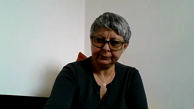 Snapshot of roseblak42 chatting on 03/19/26, 10:08 roseblak42 online show from 03/19/26, 10:08