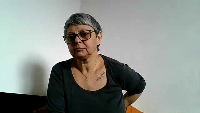 Snapshot of roseblak42 chatting on 03/21/26, 09:25 roseblak42 online show from 03/21/26, 09:25