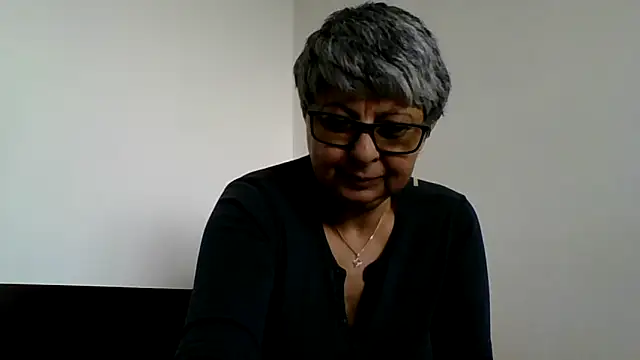 Snapshot of roseblak42 chatting on 04/03/26, 10:02 roseblak42 online show from 04/03/26, 10:02