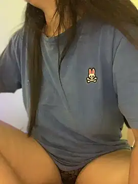 Snapshot of Alessiasex_ chatting on 03/14/25, 03:47 Alessiasex online show from 03/14/25, 03:47